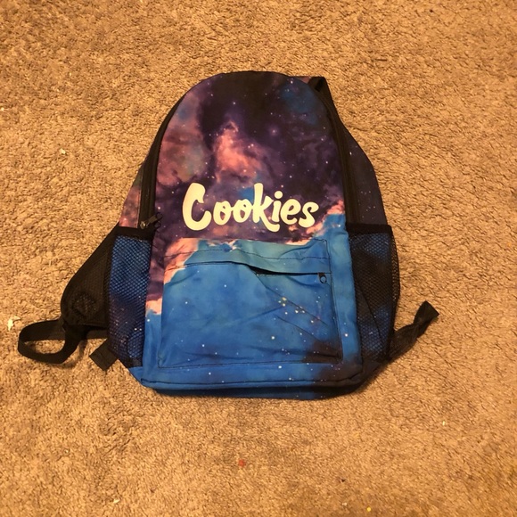 Backpack - Picture 2 of 2